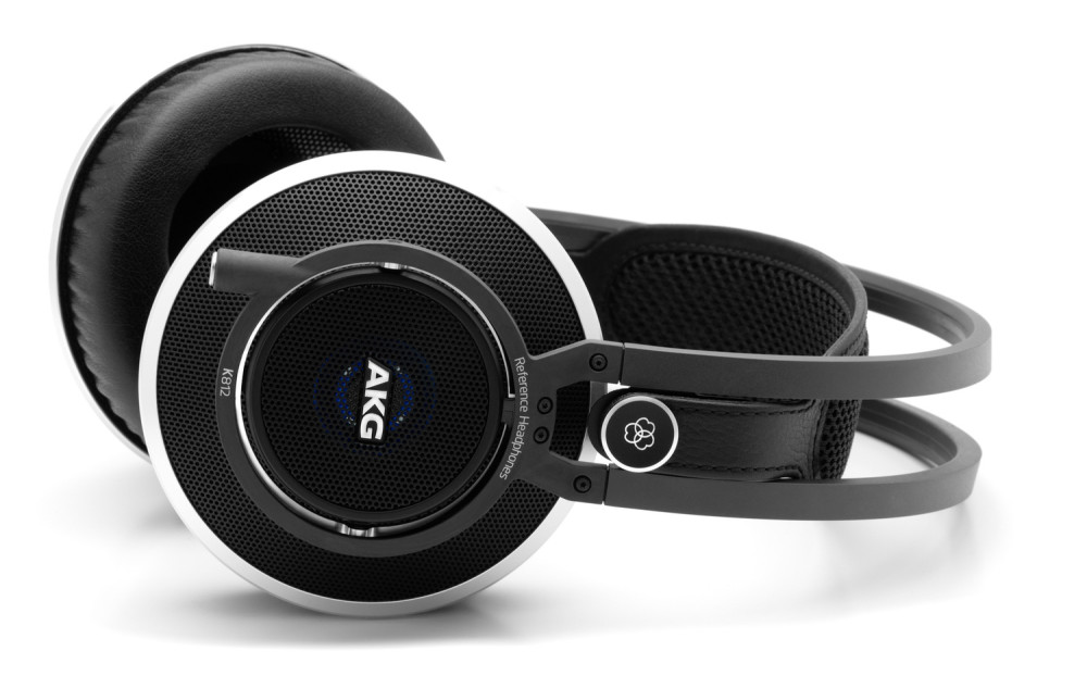 AKG - K 812