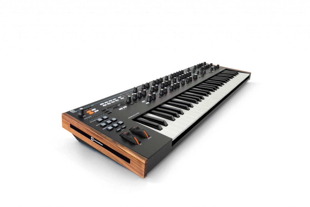 Novation - Summit – 3. kép
